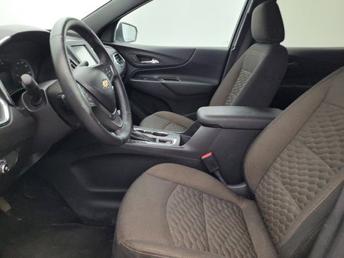 Used 2018 Chevrolet Equinox LT FWD image 17