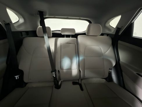 Used 2021 Hyundai Tucson Value FWD image 32