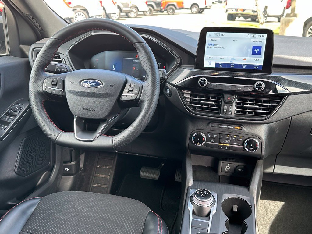 Used 2025 Ford Escape ST-Line AWD/4WD image 22