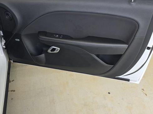 Used 2015 Dodge Challenger R/T w/ Quick Order Package 28B R/T RWD image 27