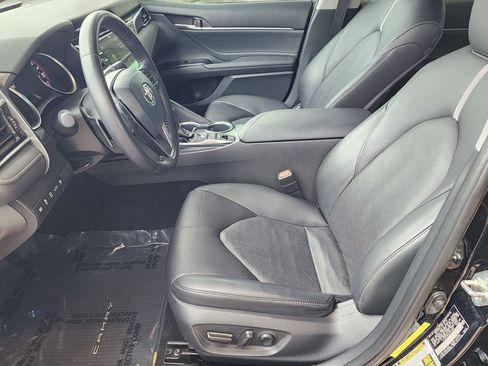 Used 2018 Toyota Camry XSE w/ Driver Assist Package image 23