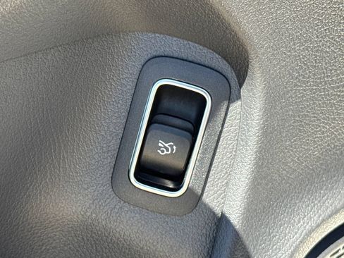 Used 2024 Mercedes-Benz CLA 250 4MATIC image 23