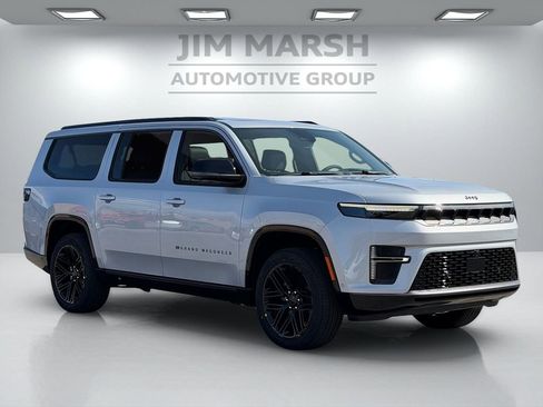 New 2026 Jeep Grand Wagoneer L Limited AWD/4WD image 8