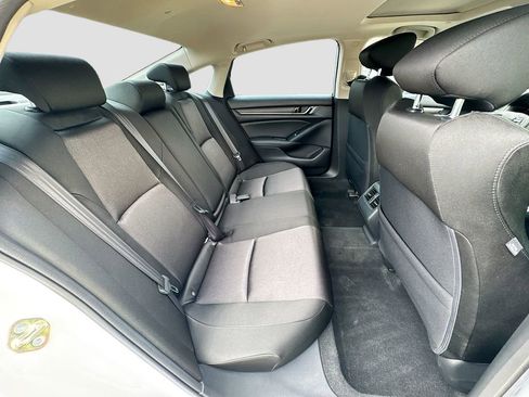 Used 2020 Honda Accord EX image 35
