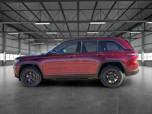 New 2026 Jeep Grand Cherokee Altitude image 2