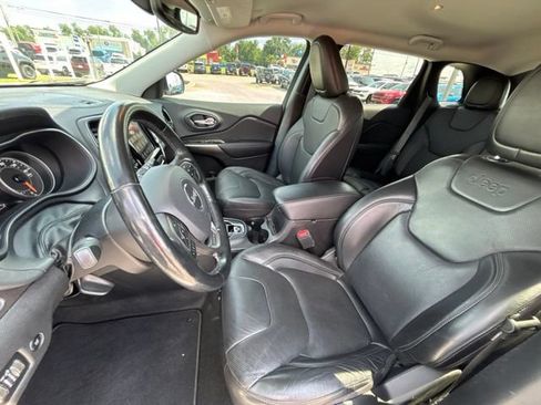Used 2020 Jeep Cherokee Limited AWD/4WD image 10