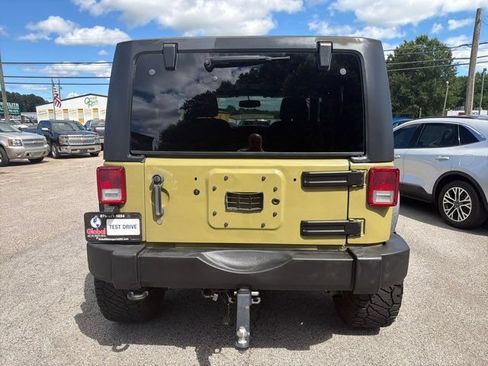 Used 2013 Jeep Wrangler Sport AWD/4WD image 8