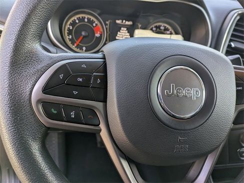 Certified 2021 Jeep Cherokee Latitude image 17