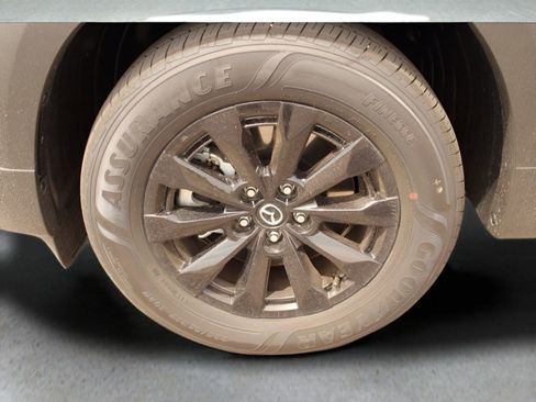 Used 2025 MAZDA CX-50 AWD 2.5 Hybrid w/ Cargo Package image 9