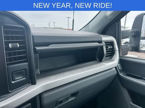 Certified 2024 Ford F350 XLT image 32