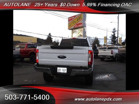 Used 2017 Ford F250 XLT image 6