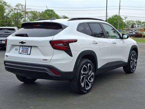 New 2026 Chevrolet Trax RS w/ Sunroof Package FWD image 12