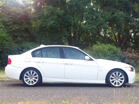 Used 2008 BMW 328i Sedan RWD image 5