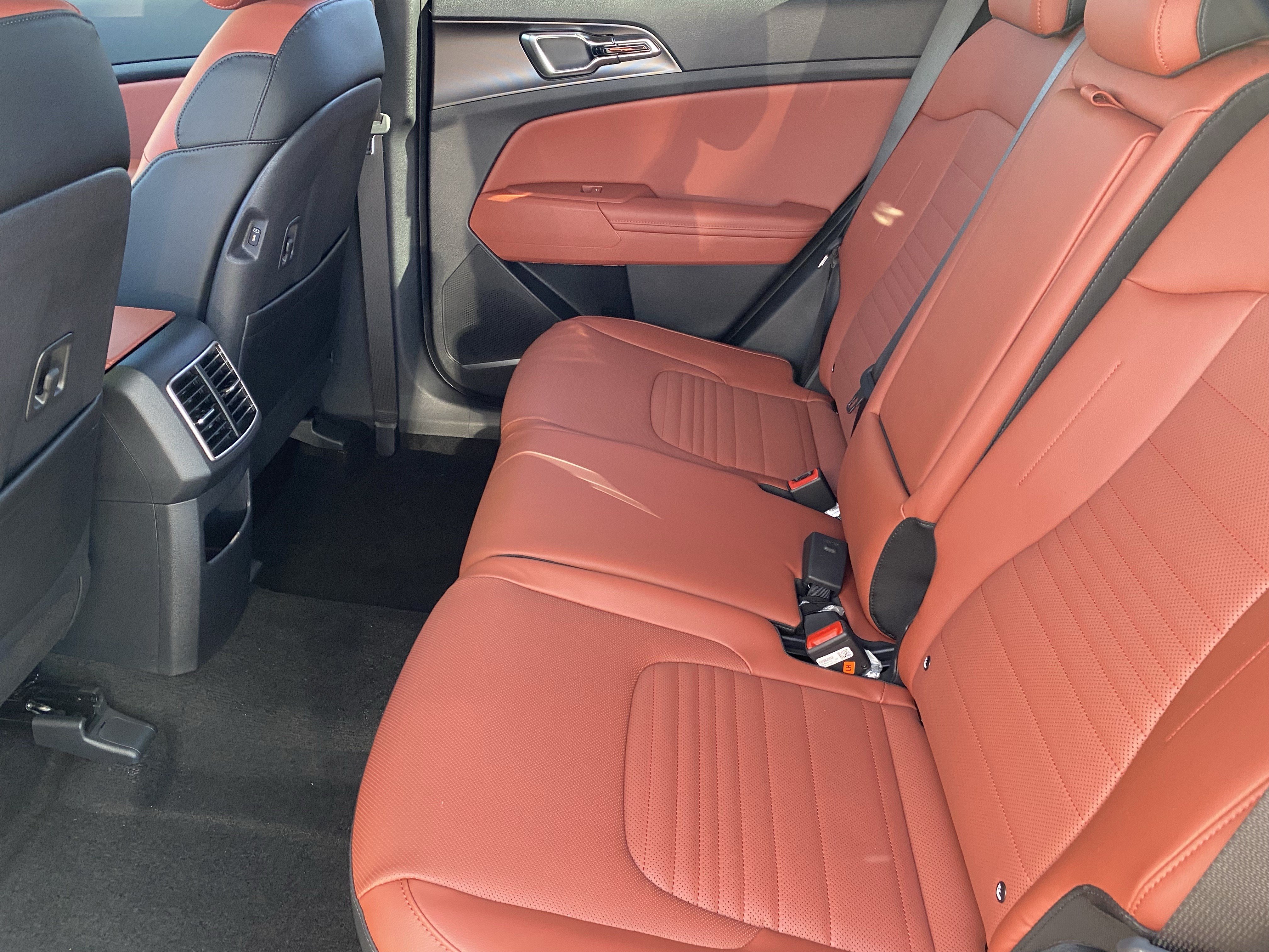 New 2026 Kia Sportage SX FWD image 15