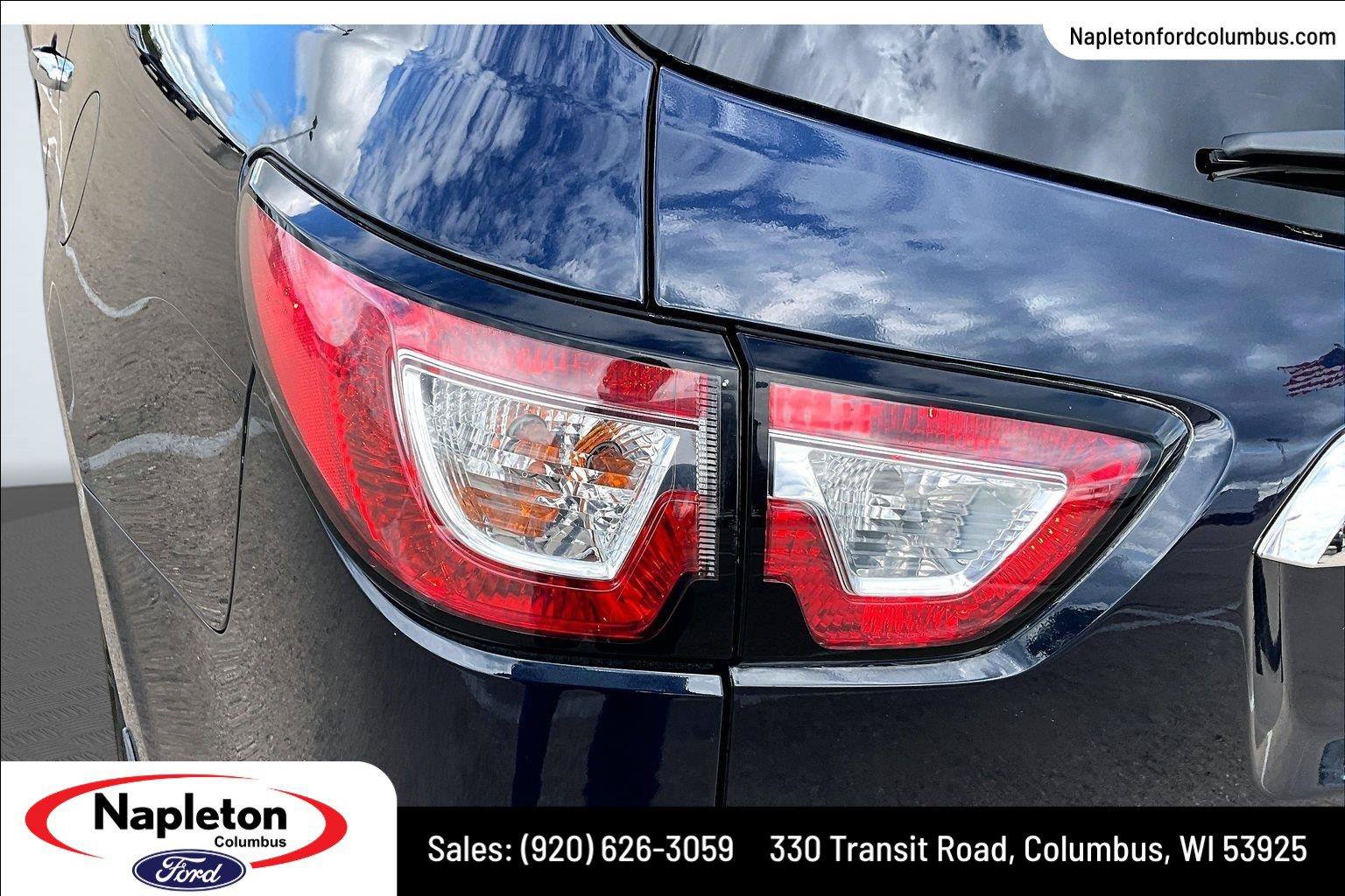 Used 2017 Chevrolet Traverse LS AWD/4WD image 32
