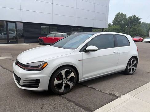 Used 2016 Volkswagen GTI S FWD image 6