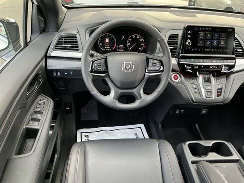 Used 2026 Honda Odyssey Sport-L image 12