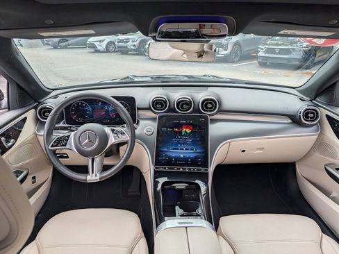 Used 2025 Mercedes-Benz C 300 4MATIC Sedan image 27