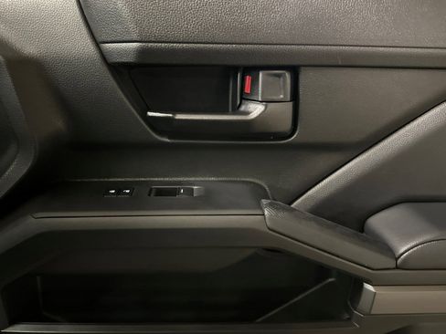 New 2025 Toyota Tacoma SR5 image 15