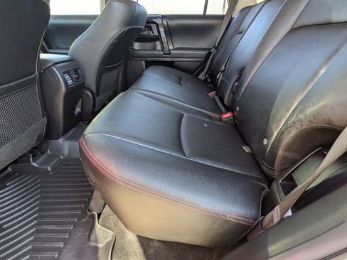 Used 2022 Toyota 4Runner TRD Off-Road Premium w/ Moonroof Package AWD/4WD image 21