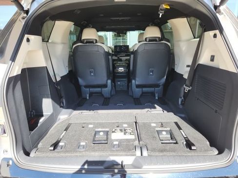 New 2026 Toyota Sienna Platinum AWD/4WD image 26