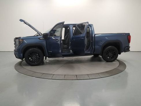 Used 2026 GMC Sierra 1500 Elevation w/ Elevation Premium Package AWD/4WD image 12