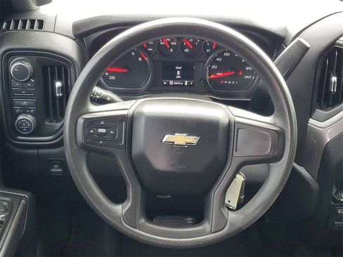 Used 2020 Chevrolet Silverado 2500 Custom w/ Custom Value Package image 25