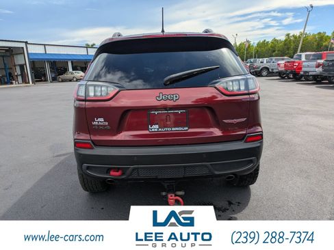 Used 2021 Jeep Cherokee Trailhawk w/ Technology Group AWD/4WD image 4