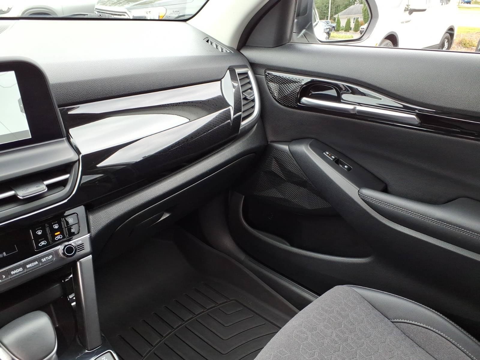 Used 2024 Kia Seltos S AWD/4WD image 22