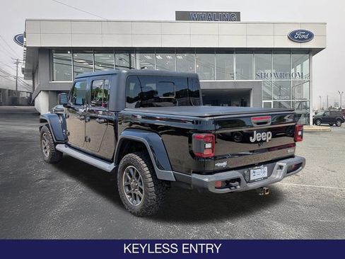 Used 2020 Jeep Gladiator Overland AWD/4WD image 5
