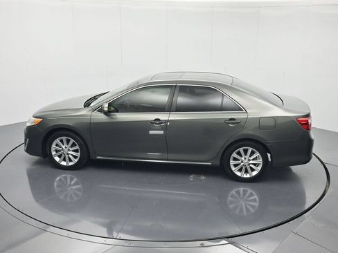 Used 2013 Toyota Camry XLE FWD image 35