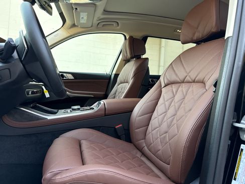 Used 2026 BMW X7 xDrive40i w/ Premium Package AWD/4WD image 14