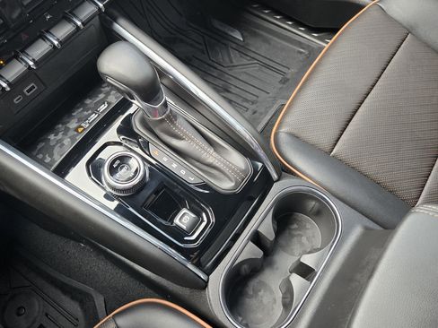 Used 2024 GMC Canyon AT4 w/ AT4 Premium Package image 15