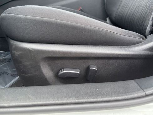 Used 2025 Nissan Altima 2.5 SV FWD image 22