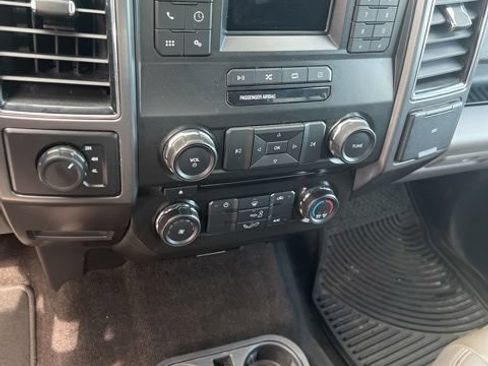 Used 2018 Ford F150 XLT AWD/4WD image 10