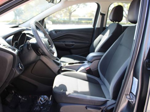 Used 2014 Ford Escape S image 5