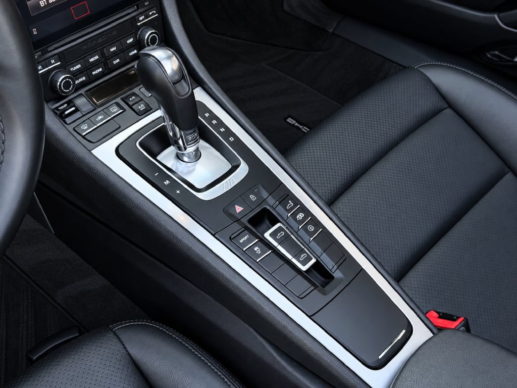 Used 2020 Porsche 718 Boxster RWD image 20