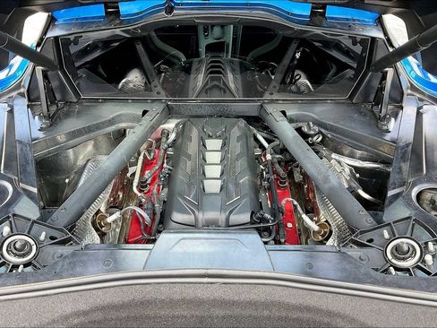 Used 2025 Chevrolet Corvette Stingray Preferred Cpe w/ 2LT RWD image 25