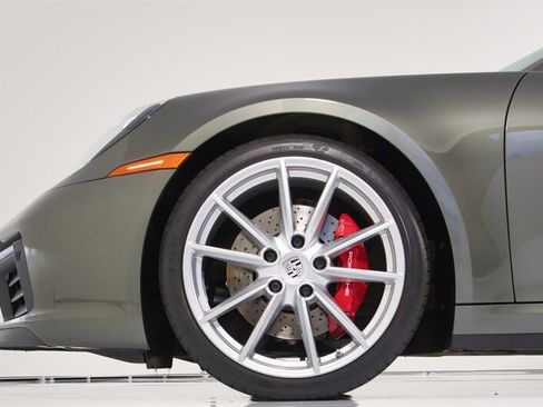 Used 2020 Porsche 911 Carrera S image 7