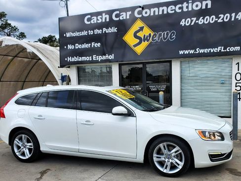 Used 2015 Volvo V60 T5 Premier image 8