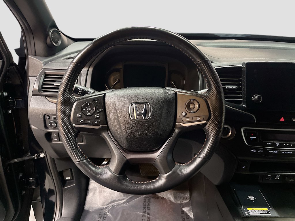 Used 2025 Honda Passport TrailSport image 11