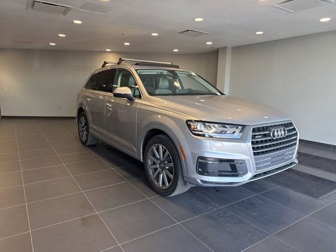 Used 2019 Audi Q7 2.0T Premium w/ Convenience Package image 4