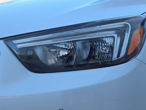 Used 2021 Buick Encore Preferred w/ Safety Package II FWD image 29
