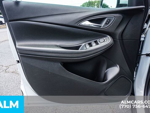 Used 2025 Buick Encore GX Preferred FWD image 48