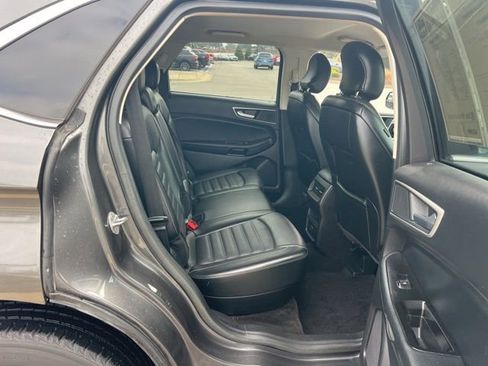 Used 2017 Ford Edge SEL w/ Equipment Group 201A image 33