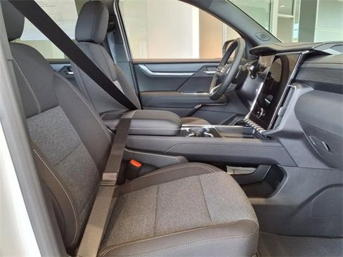 New 2026 GMC Acadia Elevation image 7