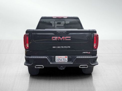 Used 2025 GMC Sierra 1500 AT4 w/ AT4 Premium Package AWD/4WD image 5