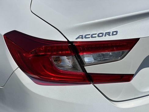 Used 2018 Honda Accord EX-L image 30