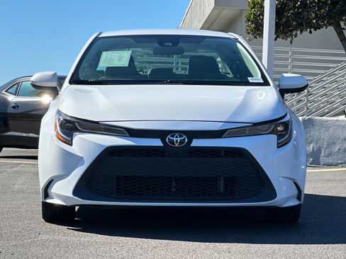 Used 2021 Toyota Corolla LE image 7