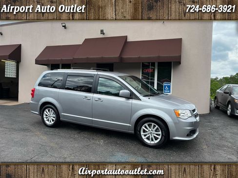 Used 2019 Dodge Grand Caravan SXT FWD image 1